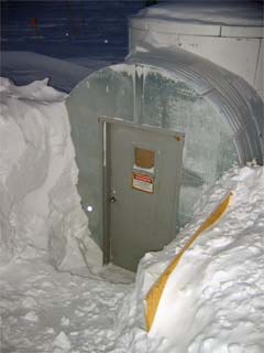 fuel arch emergency exit during the 2005 winter
