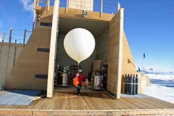 January 2004 balloon launch