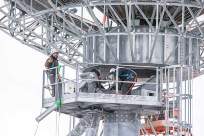 attaching the dish to its base