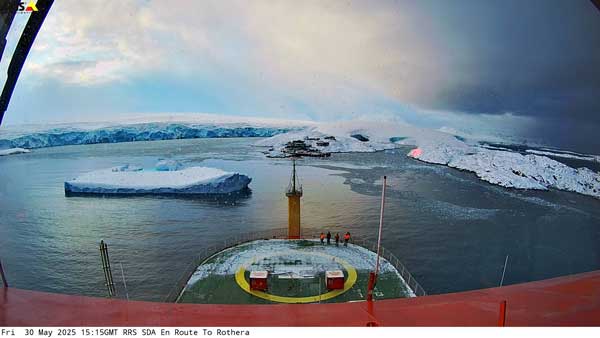 Sir David Attenborough approaching Palmer